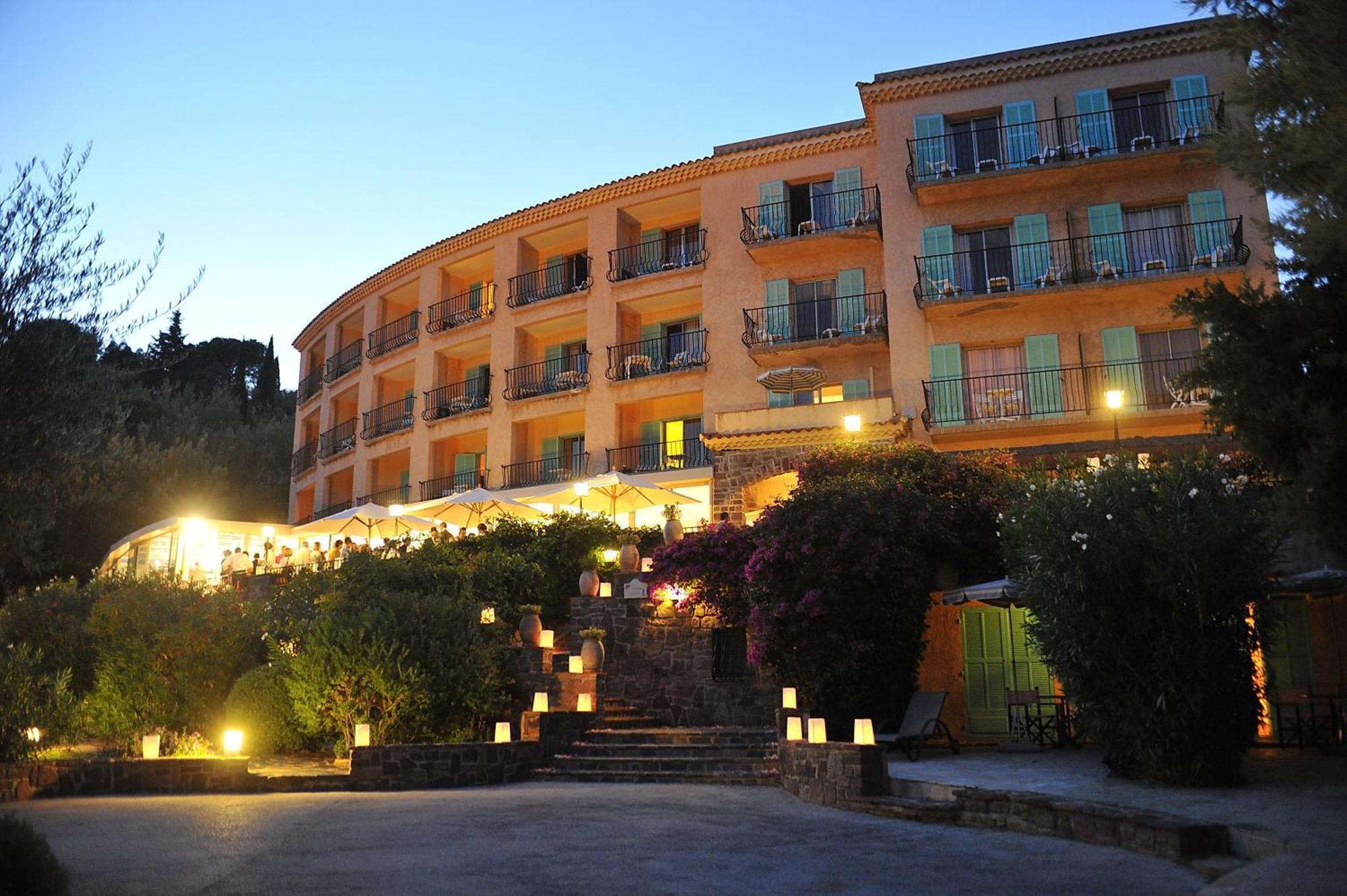 Hotel Du Parc Cavalaire Sur Mer Bagian luar foto